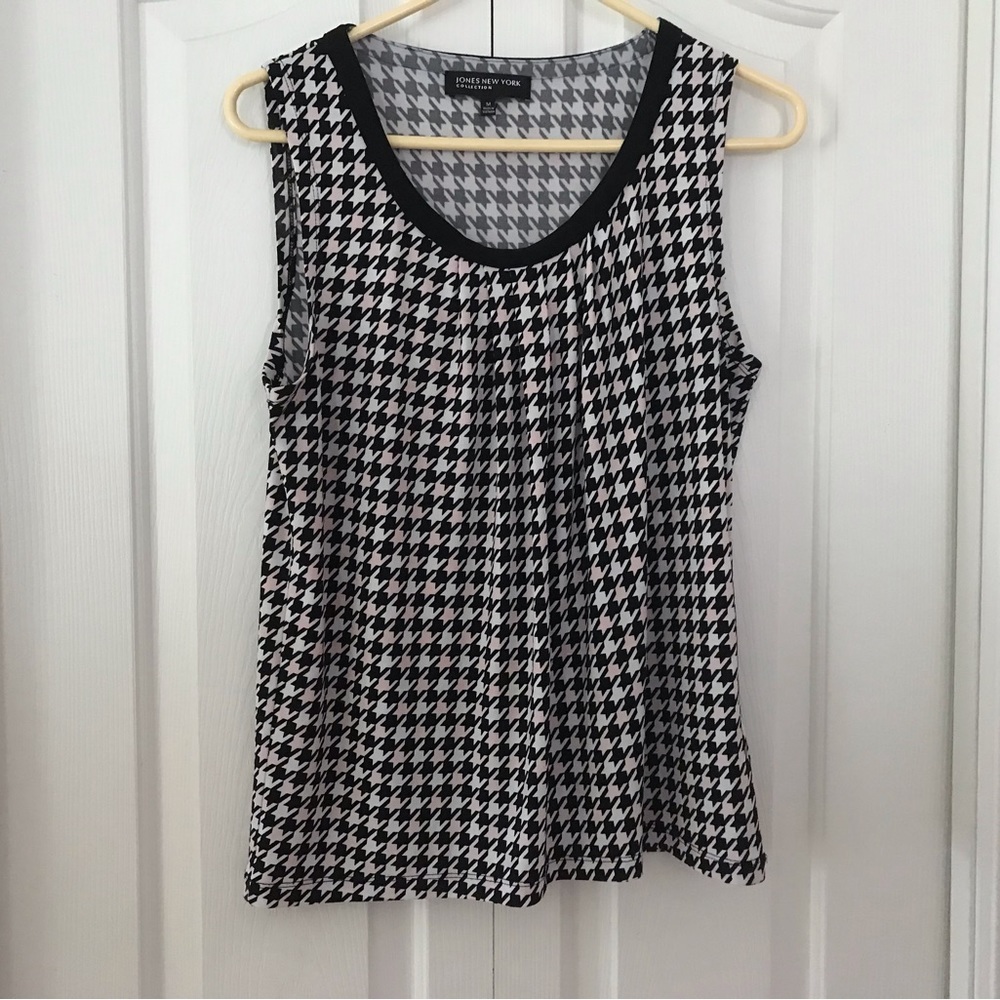 JONES NEW YORK COLLECTION. Scoop neck sleeveless Black/White/Pink Blouse Medium